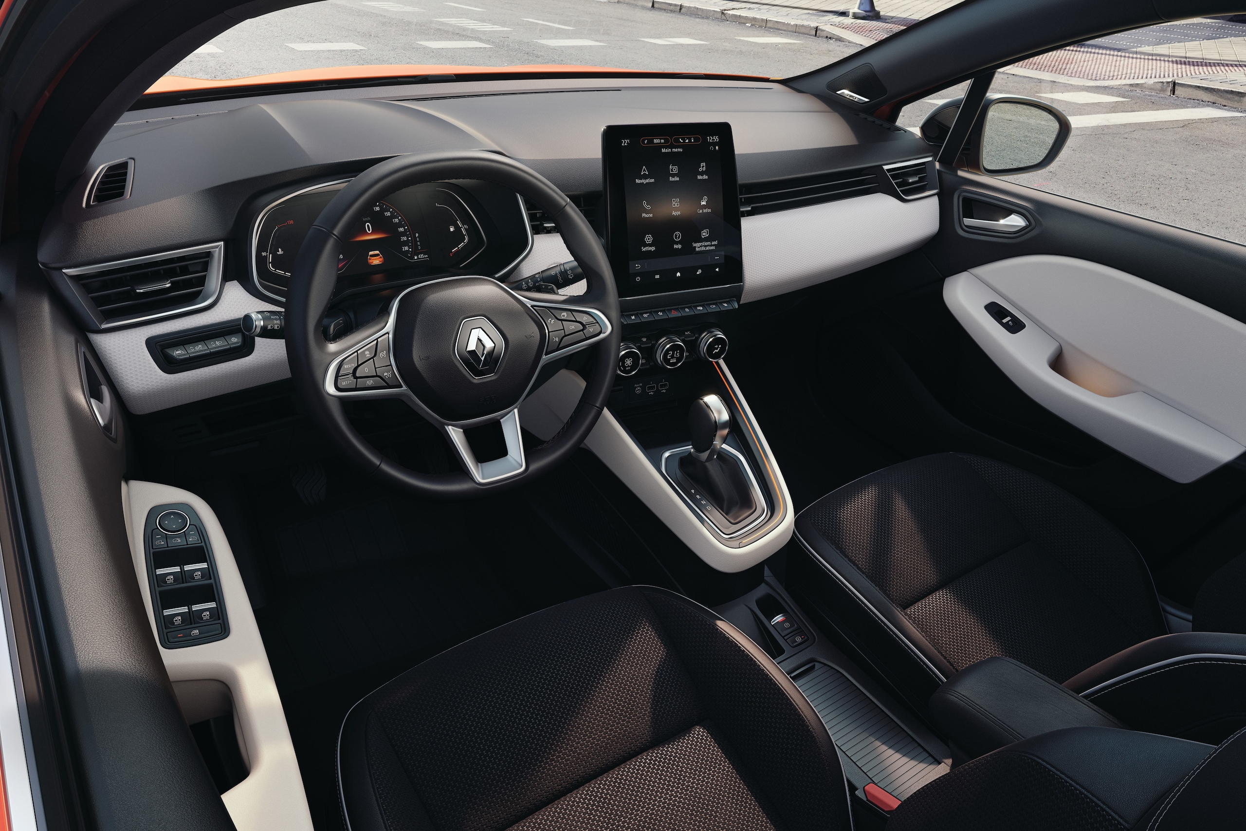 Nuova Renault Clio, prime foto degli interni