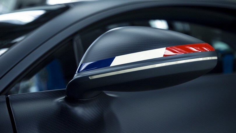 Bugatti Chiron Sport 110 Ans Edition: foto