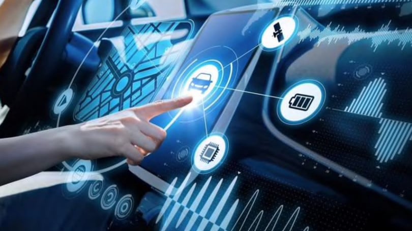 Apple apre l'auto con il Face ID