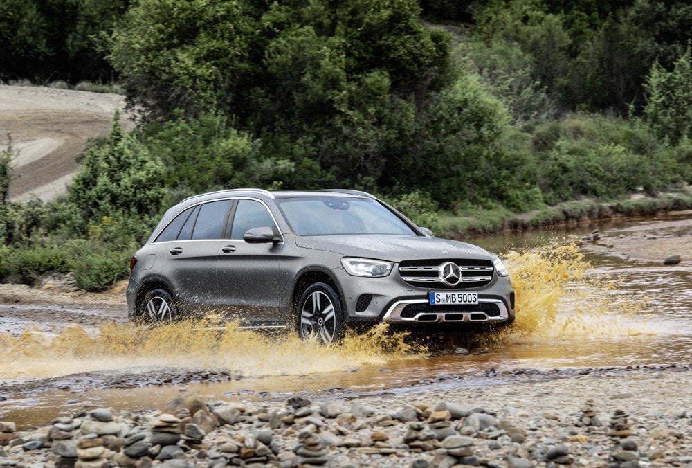 Mercedes GLC 2019, restyling con MBUX e nuovi motori