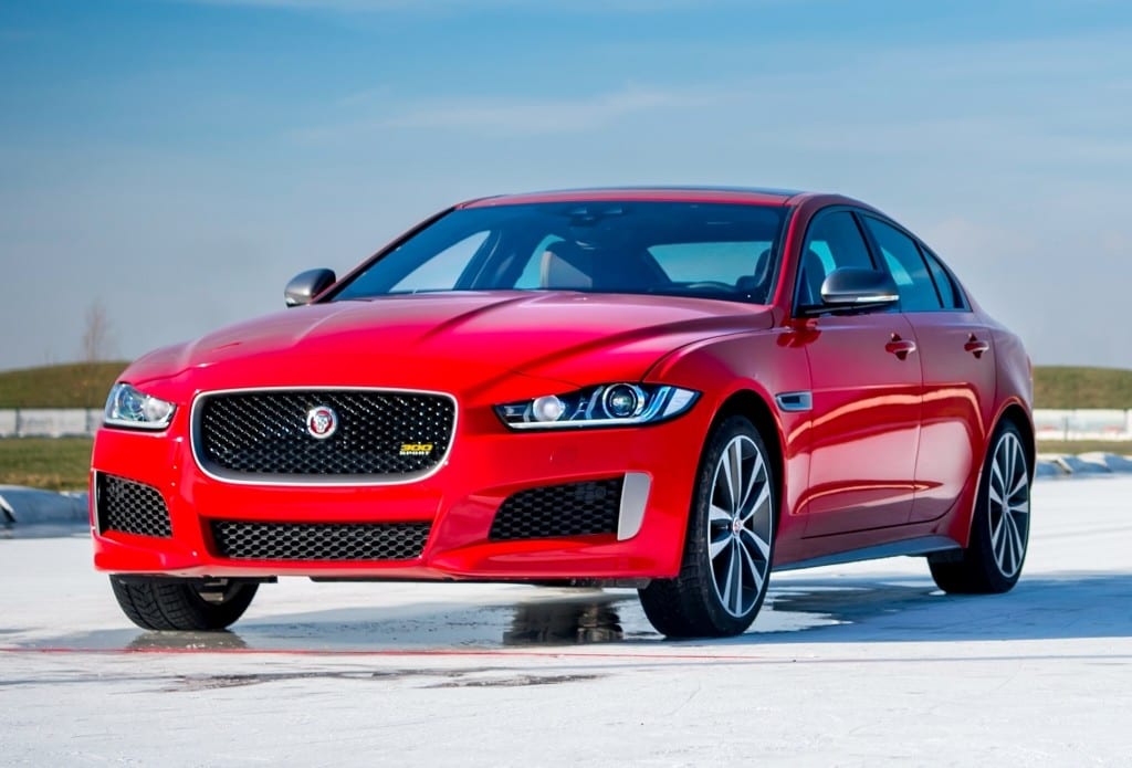 Jaguar XE restyling, tecnologia di famiglia