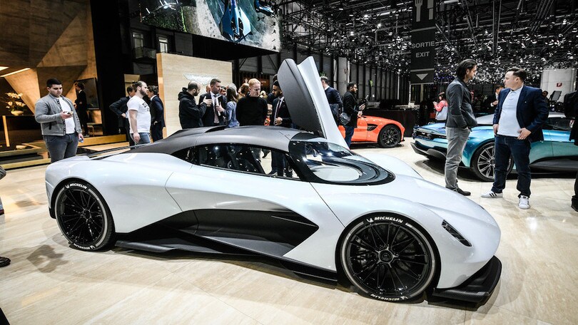 Aston Martin AM-RB 003, ricerca estrema al Salone di Ginevra