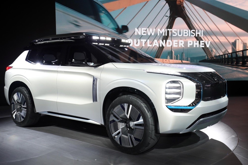 Mitsubishi Engelberg Tourer Concept anticipa Outlander