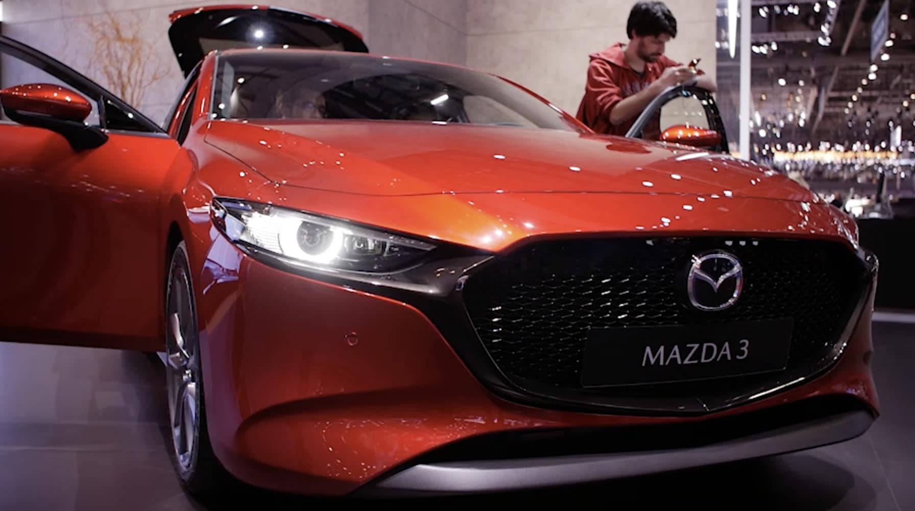 Video: Ginevra 2019, Mazda3