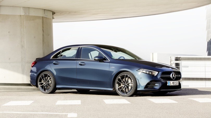 Mercedes-AMG A35 Sedan, il volto sportivo della berlina