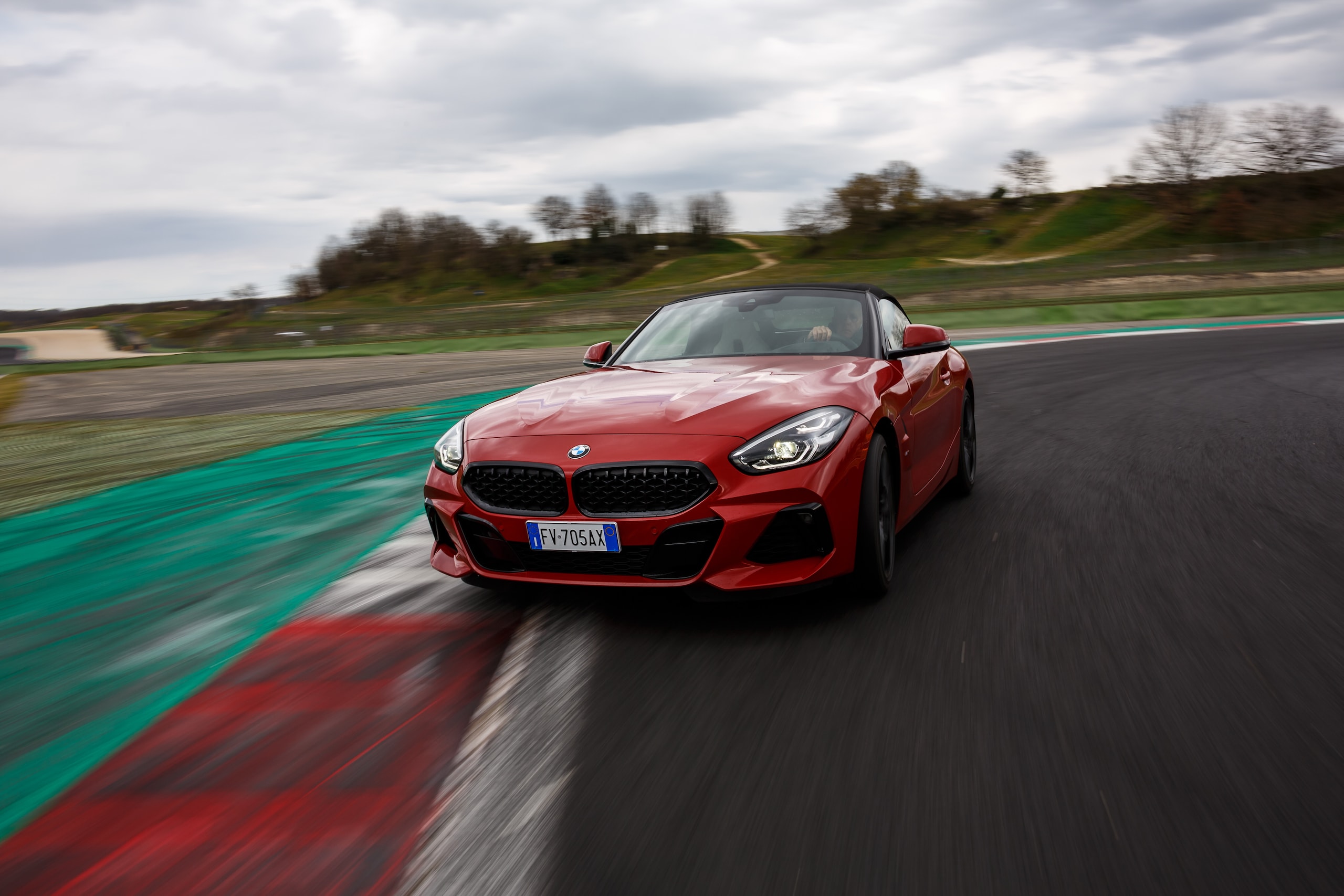 Nuova BMW Z4, test in pista a Vallelunga