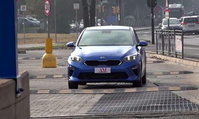 Kia Ceed: prova su strada VIDEO