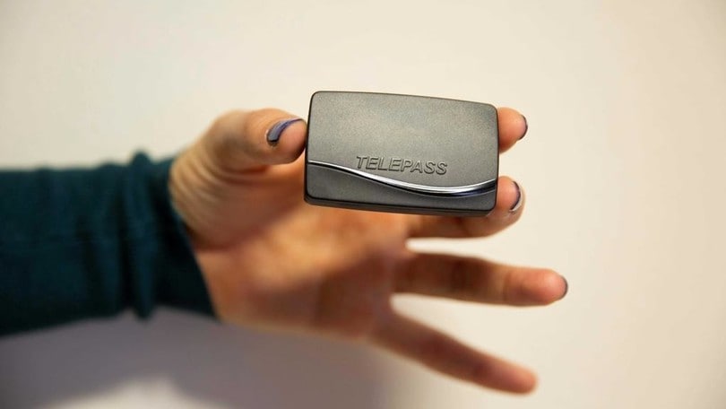 Nuovo Telepass, più piccolo, connesso e operativo