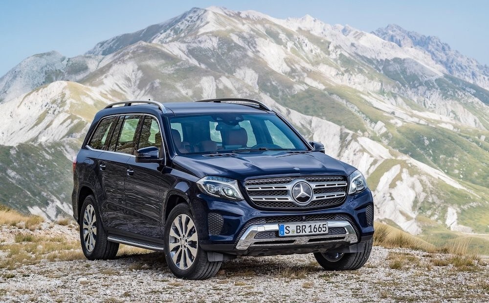 Nuova Mercedes GLS, passo più lungo e sospensioni elettrificate