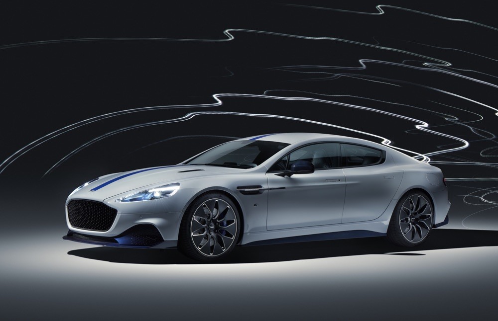 Aston Martin Rapide E dal V12 agli 800 volt