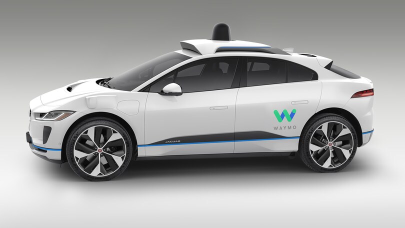 Waymo, fabbrica a Detroit per la guida autonoma
