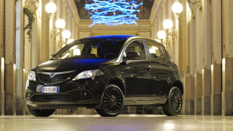 Lancia Ypsilon Black and Noir: perfetta per ogni occasione