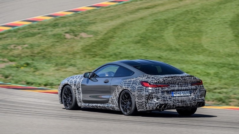 Nuova BMW M8, i muletti: foto