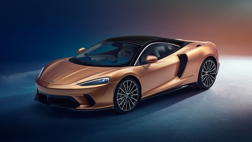 McLaren GT, supercar con bagagli al seguito