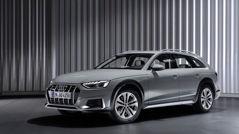 Audi A4 restyling 2019: foto