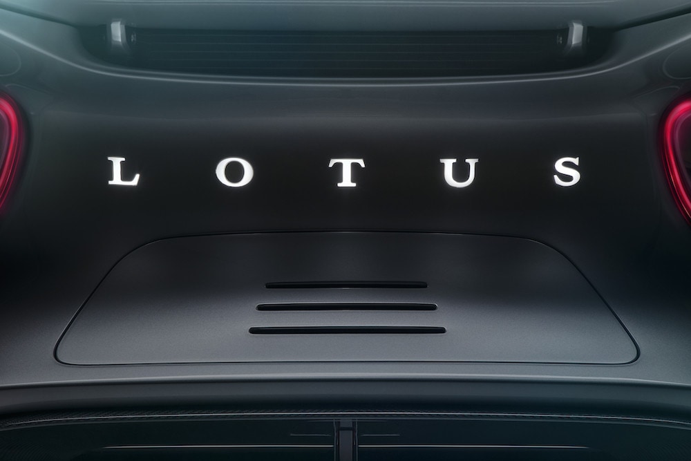 Lotus Type 130, la prima elettrica debutta a luglio