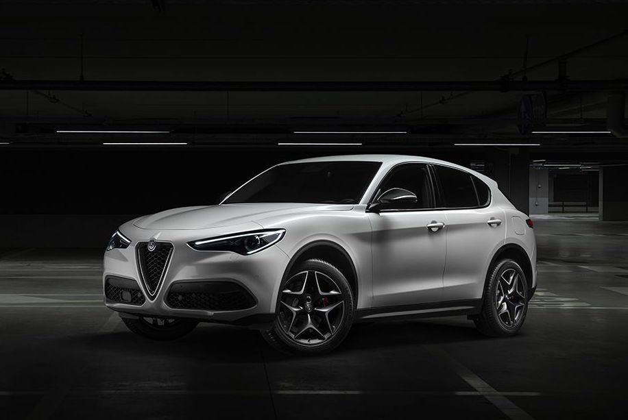 Alfa Romeo Stelvio Ti: ordini aperti, benzina o Diesel