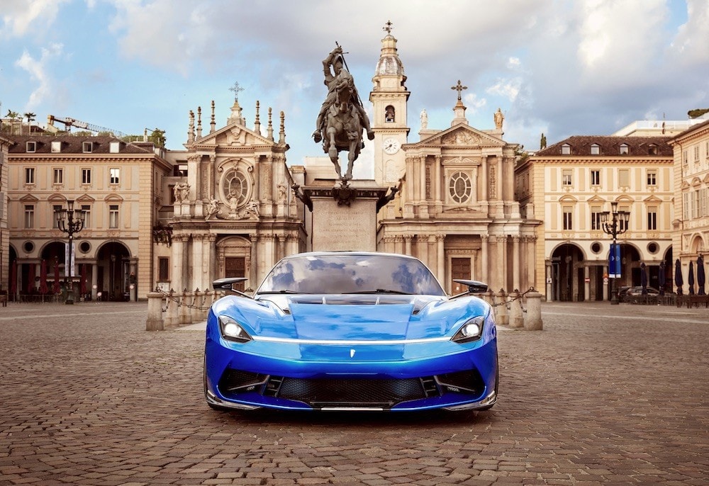 Pininfarina Battista, a Parco Valentino con un nuovo frontale