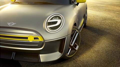 MINI Electric: arrivano gli elettroni VIDEO