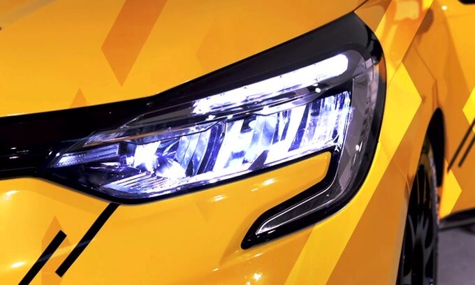 Renault Clio, le versioni sportive Cup, Rally e RX: VIDEO
