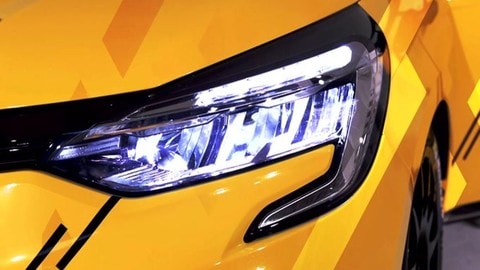 Renault Clio, le versioni sportive Cup, Rally e RX: VIDEO