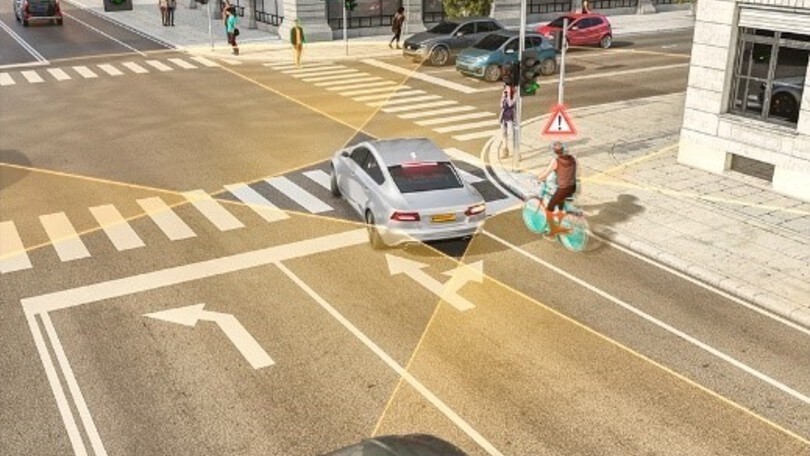 Sicurezza stradale: il Right-Turn Assist Continental per ciclisti e pedoni