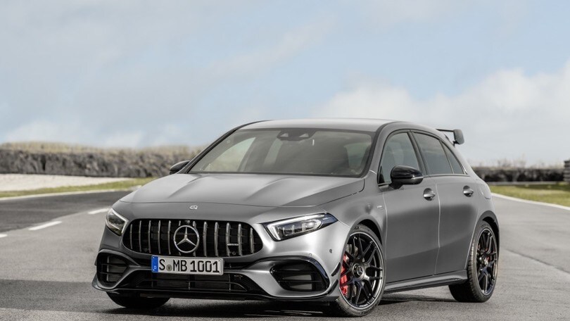 Nuova Mercedes-AMG A45 e CLA 45, supersportive di razza