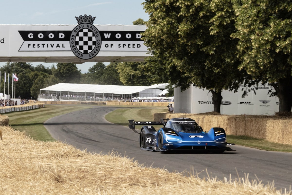 Volkswagen ID.R da record a Goodwood
