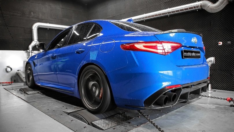 Giulia Quadrifoglio più potente di Ferrari, extra tuning
