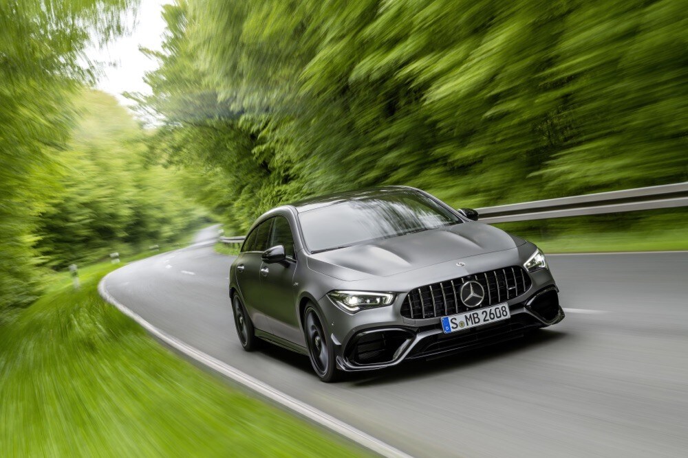 Mercedes-AMG CLA 45 Shooting Brake, la terza sorella delle alte prestazioni