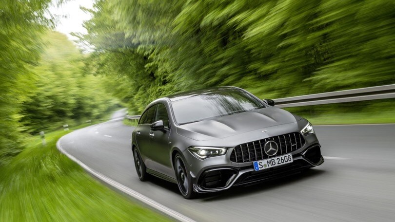 Mercedes-AMG CLA 45 Shooting Brake, la terza sorella delle alte prestazioni
