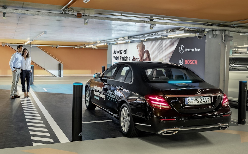 Mercedes e Bosch, nasce il primo parcheggio a guida autonoma