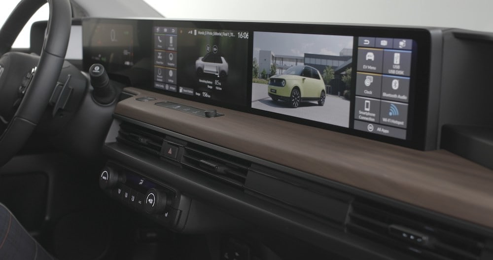 Honda e, interni con multivisione