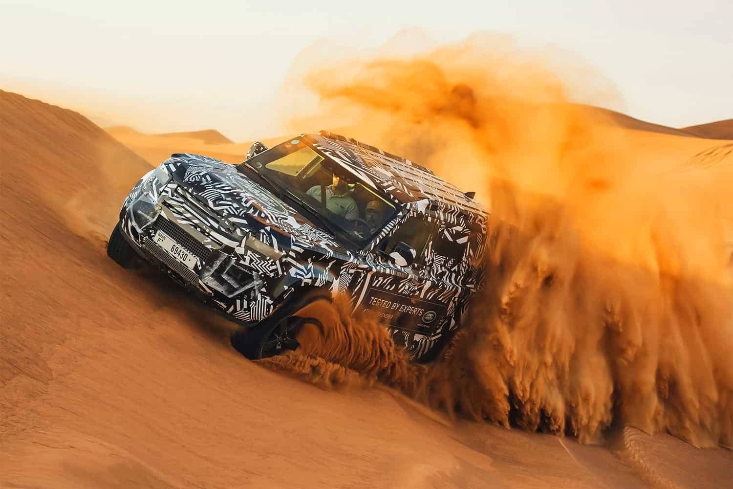 Land Rover Defender 2020, la prova della Croce Rossa