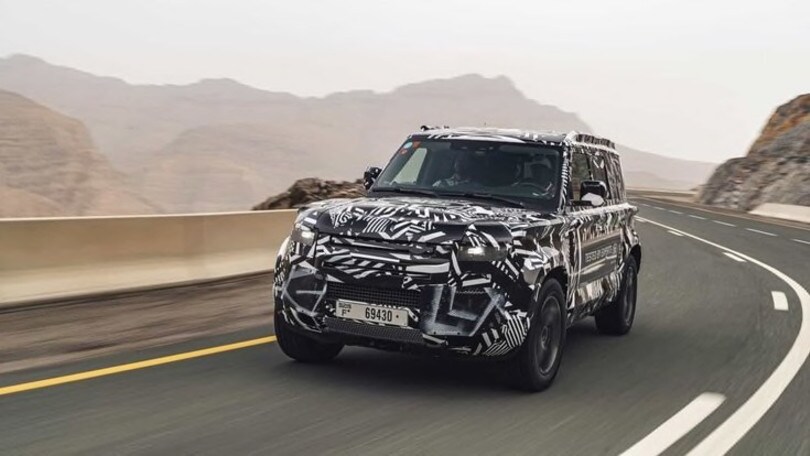 Nuova Land Rover Defender svela il design