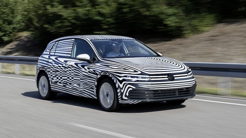 Nuova Volkswagen Golf 8, sviluppo alle battute finali