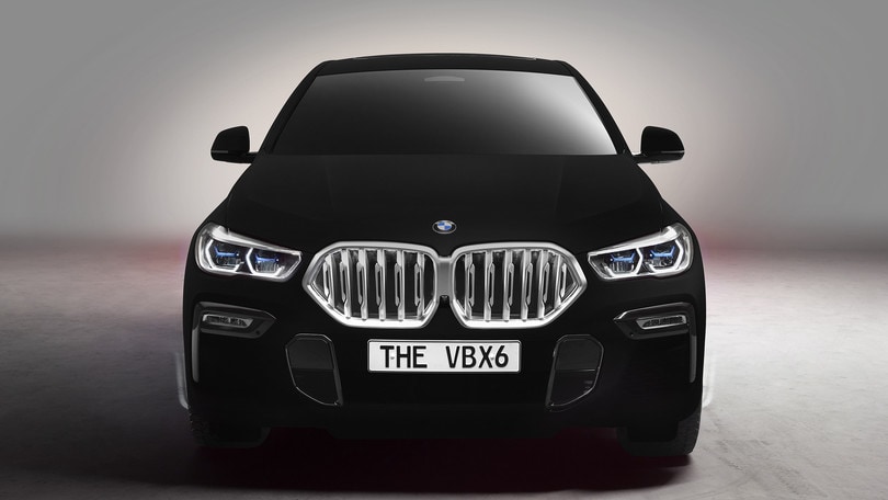 BMW X6 Vantablack: LE FOTO