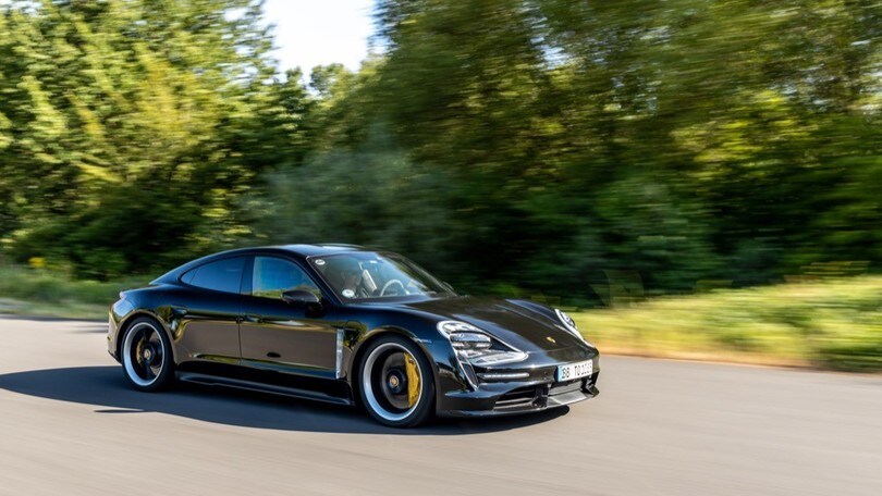 Porsche Taycan: foto