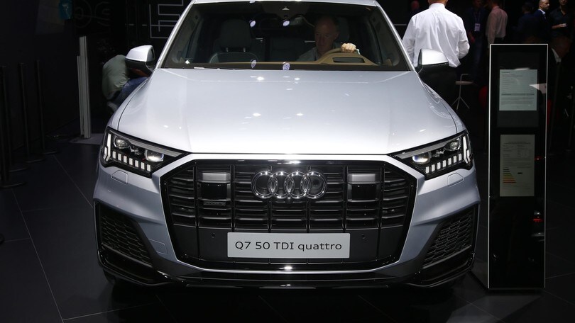 Audi Q7 50 TDI quattro: LE FOTO