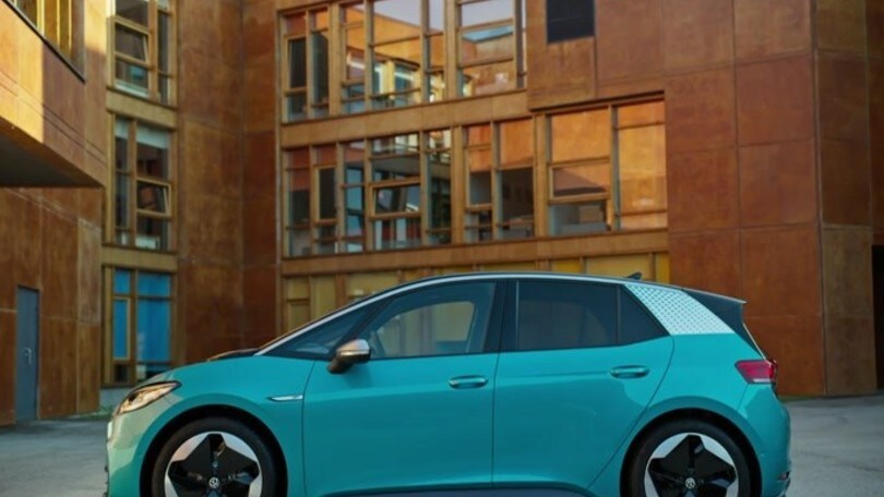 Volkswagen ID.3 al Salone di Francoforte 2019: VIDEO