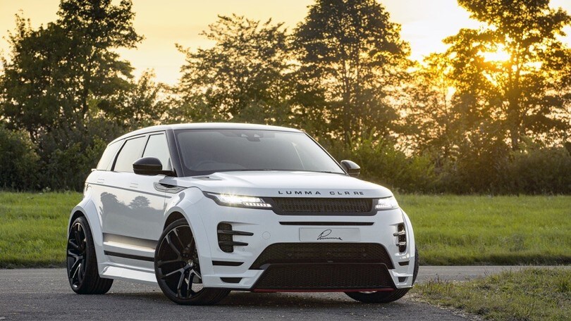 Range Rover Evoque, il tuning Lumma inizia dal body-kit