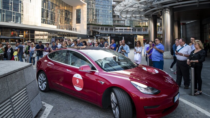 1000 Miglia Green, vince una Tesla Model 3
