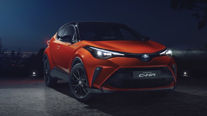 Toyota C-HR, ibrido sportivo da 184 cv al debutto
