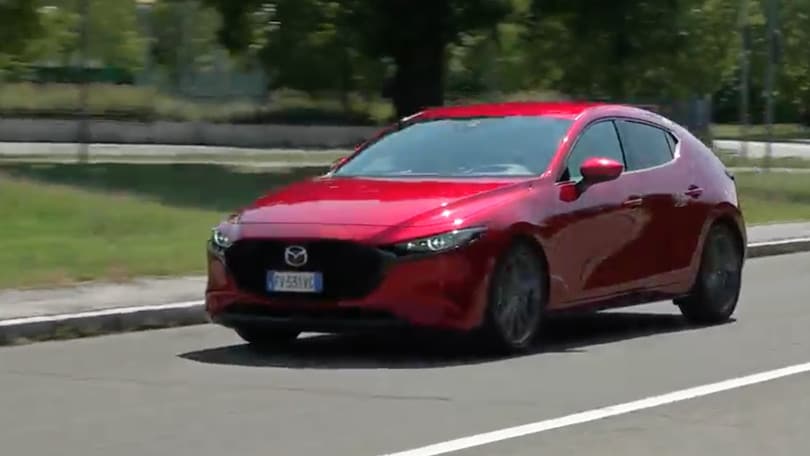 Mazda 3 1.8 D, la prova su strada: VIDEO