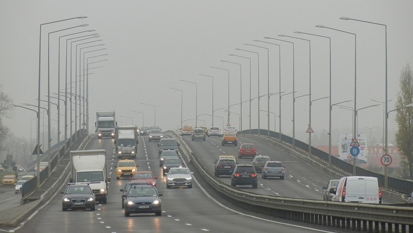 Blocco vendita auto a combustibile dal 2040, la proposta della Danimarca alla UE