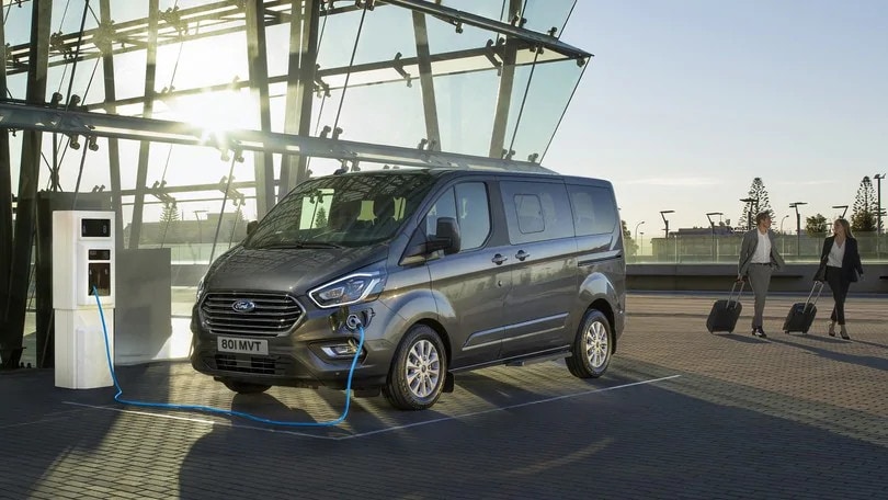 Ford Transit Custom, l'ibrido sui veicoli commerciali