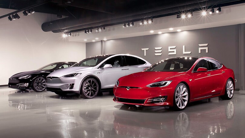 Tesla, record vendite Model 3 in Europa e utili nel terzo trimestre
