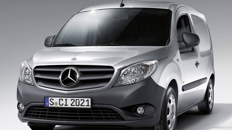 Mercedes-Benz, tutti i veicoli commerciali: FOTO