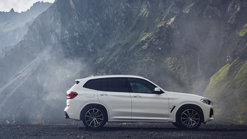 BMW X3 ibrida plug-in: foto