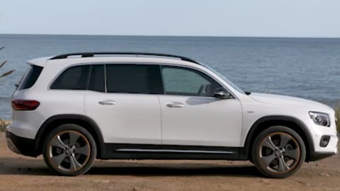 La nuova Mercedes GLB: VIDEO
